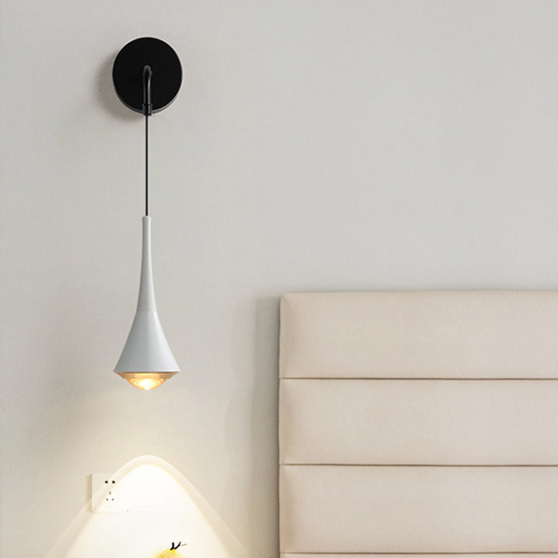 Aluminum Iron Linear Bedroom Wall Lamp