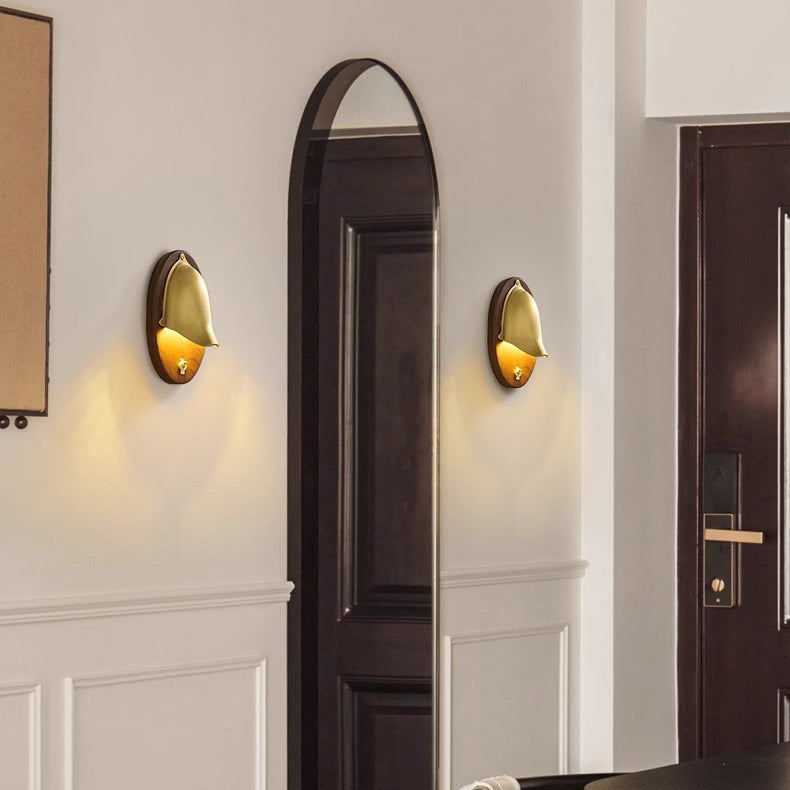 Copper Ash Wood Round Wall Lamp
