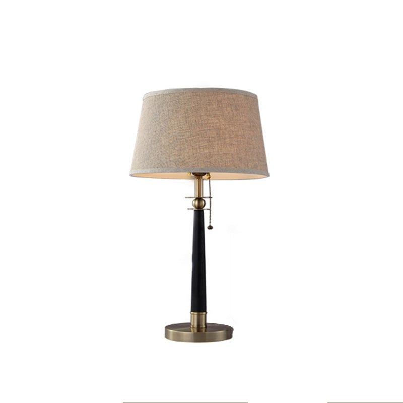 Iron Fabric Round Bedroom Table Lamp
