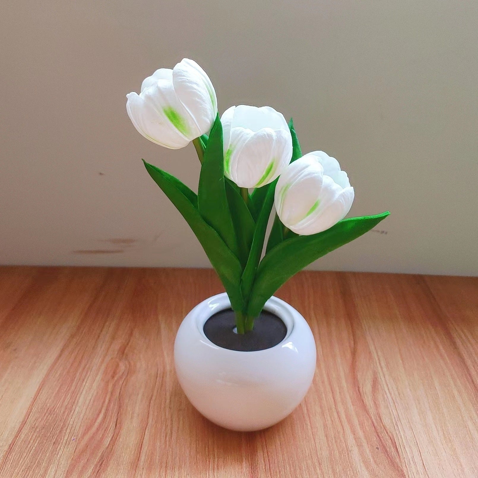 Tulip Bouquet PU Ceramic Table Lamp