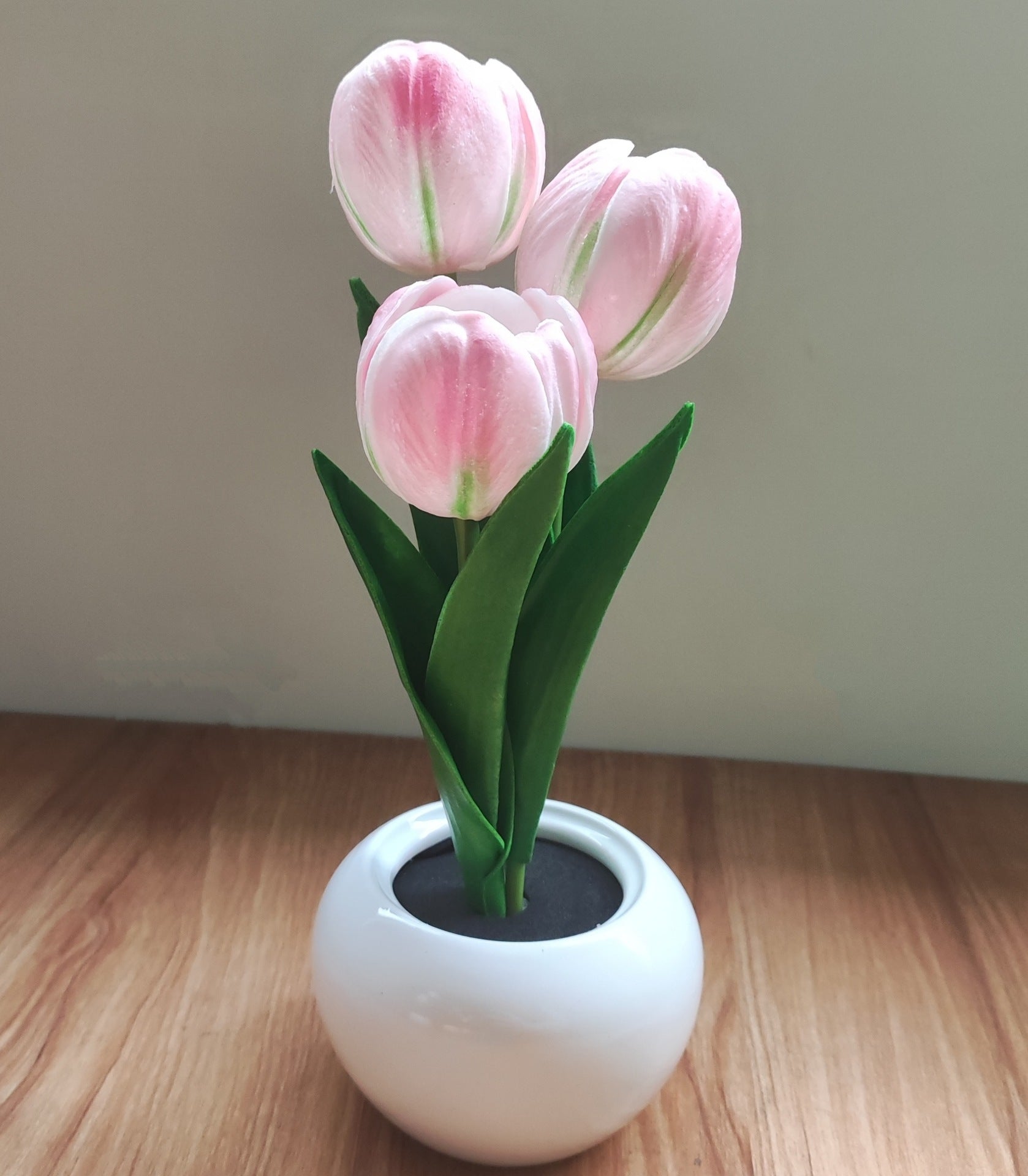 Tulip Bouquet PU Ceramic Table Lamp