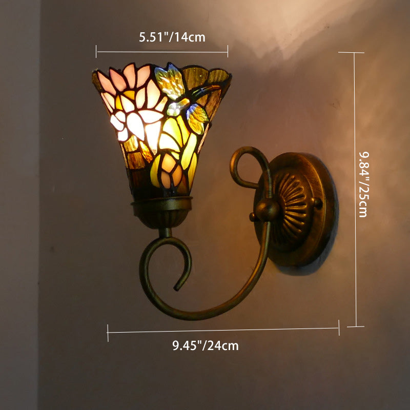 Flower Pod Round Glass Wall Lamp