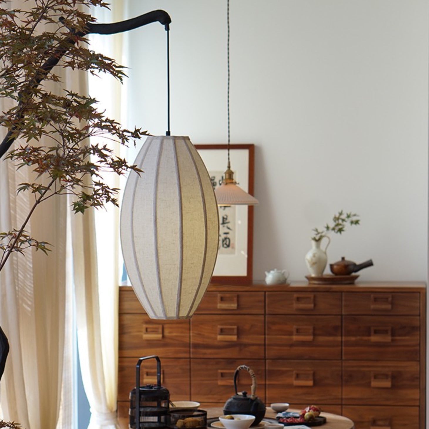 Oval Curve Fabric Resin Floor Lamp