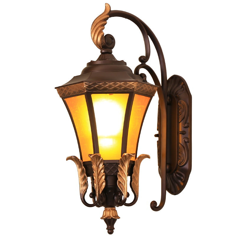 Leaf Round Curve Glass Outdoor Light