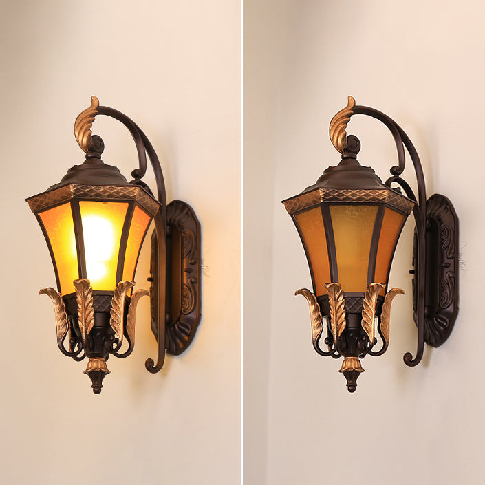 Leaf Round Curve Glass Outdoor Light