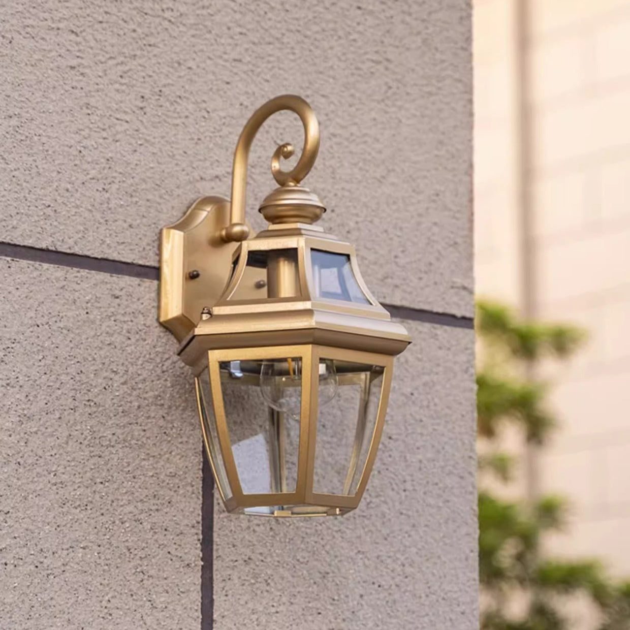 Round Court Glass Hardware Outdoor Light