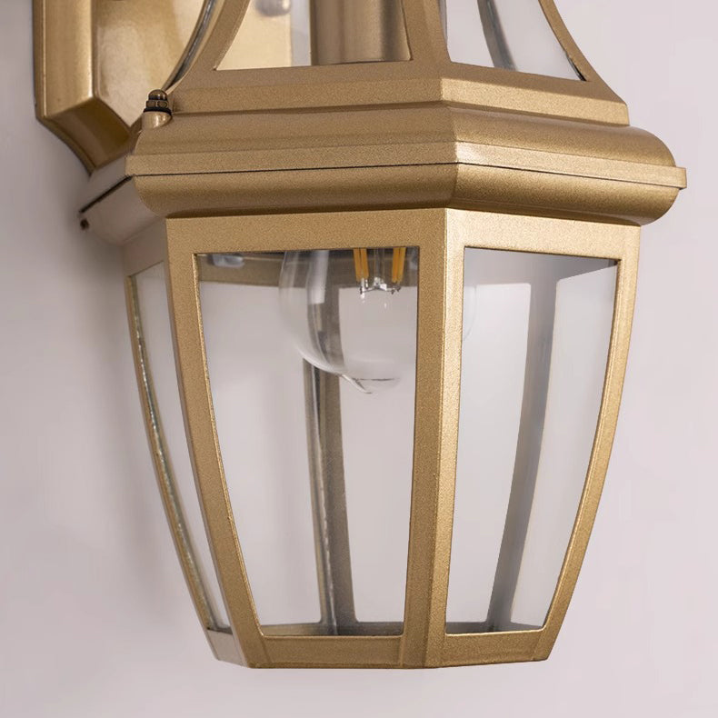 Round Court Glass Hardware Outdoor Light