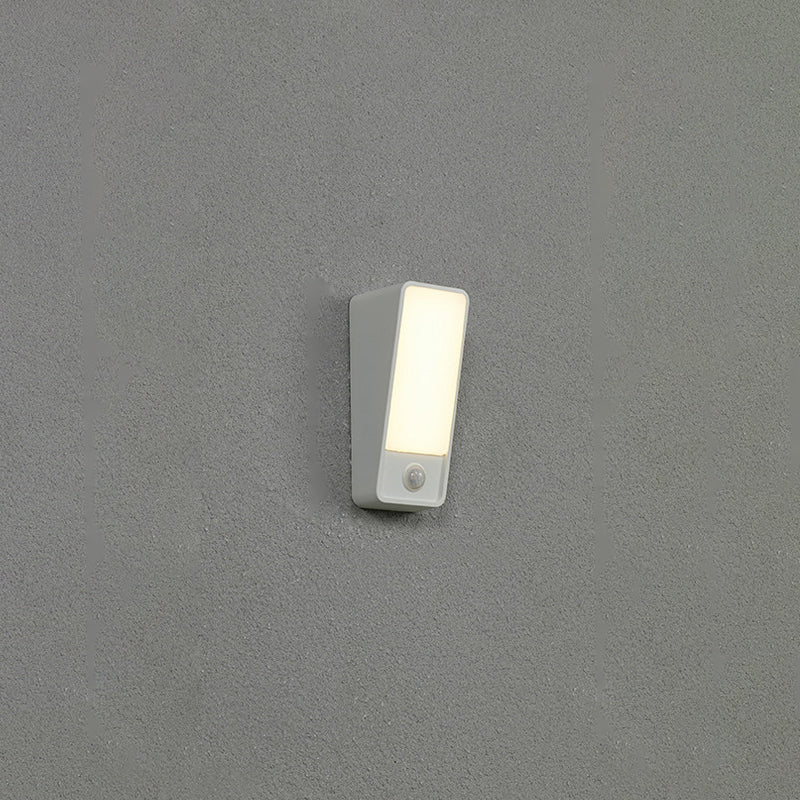 Tilted Rectangle Aluminum Garden Outdoor Light