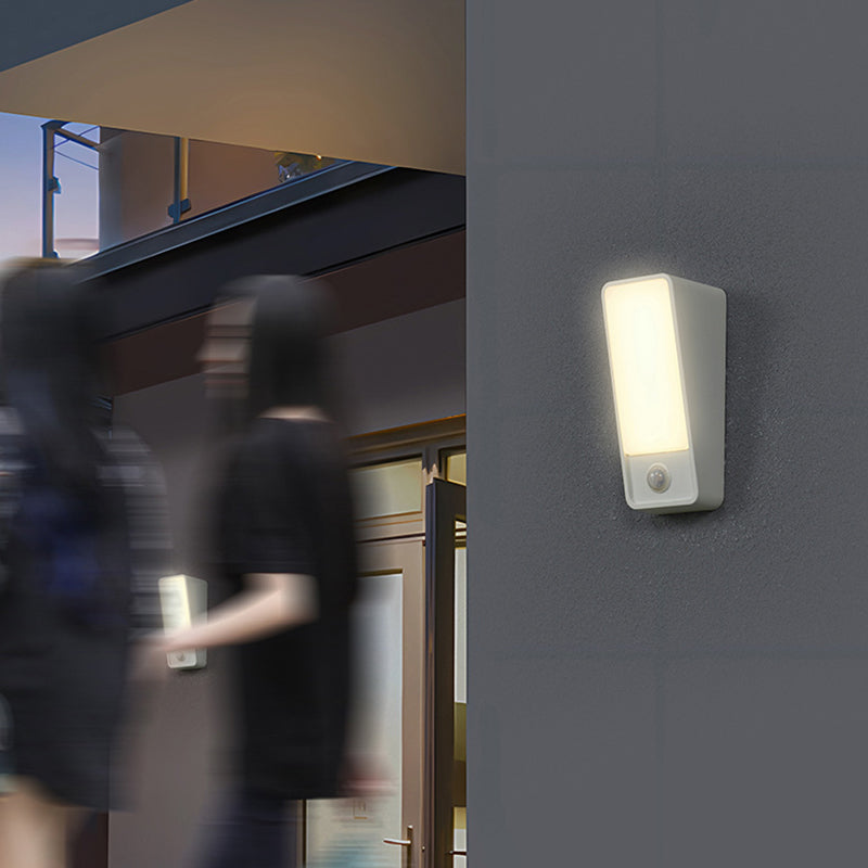 Tilted Rectangle Aluminum Garden Outdoor Light