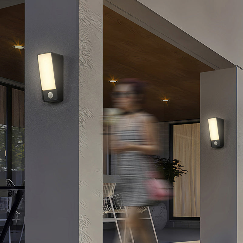 Tilted Rectangle Aluminum Garden Outdoor Light