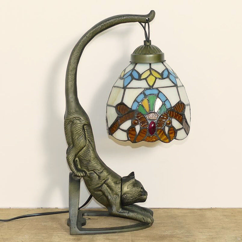 Curved Flower Round Glass Table Lamp