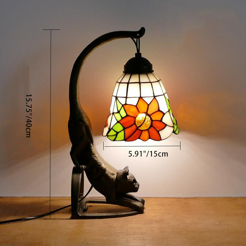 Curved Flower Round Glass Table Lamp