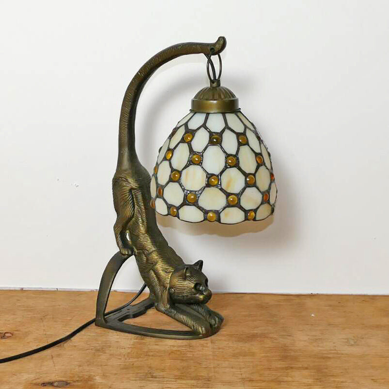 Curved Flower Round Glass Table Lamp