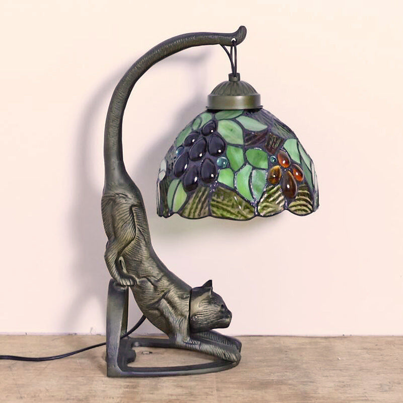 Grape Leaf Curved Round Table Lamp