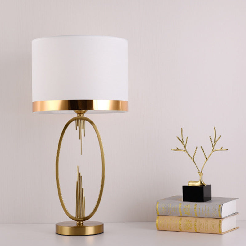 Round Column Fabric Iron Table Lamp