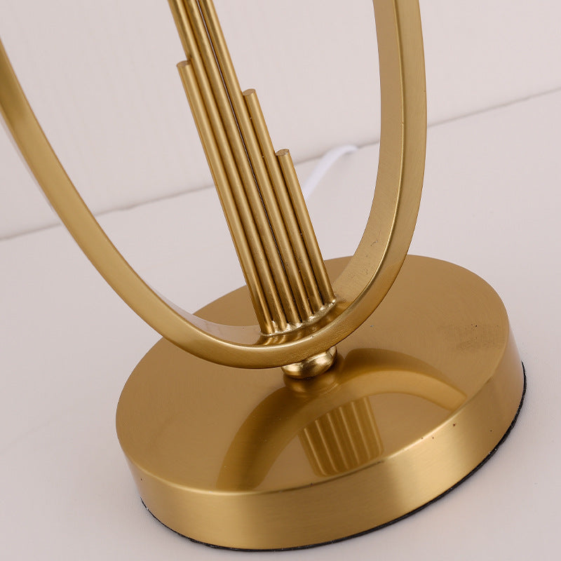 Round Column Fabric Iron Table Lamp