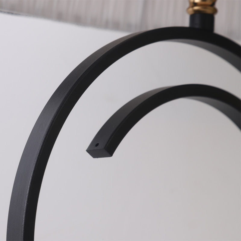 Round Square Fabric Iron Table Lamp