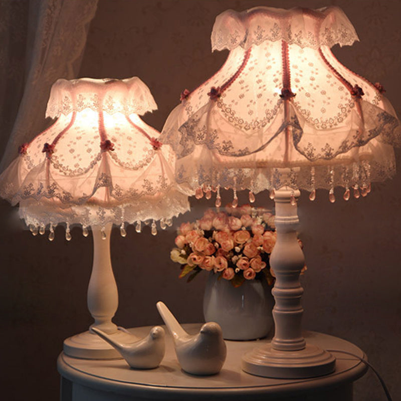 Round Lace Fabric Resin Table Lamp