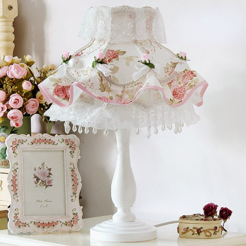 Round Lace Fabric Plastic Table Lamp