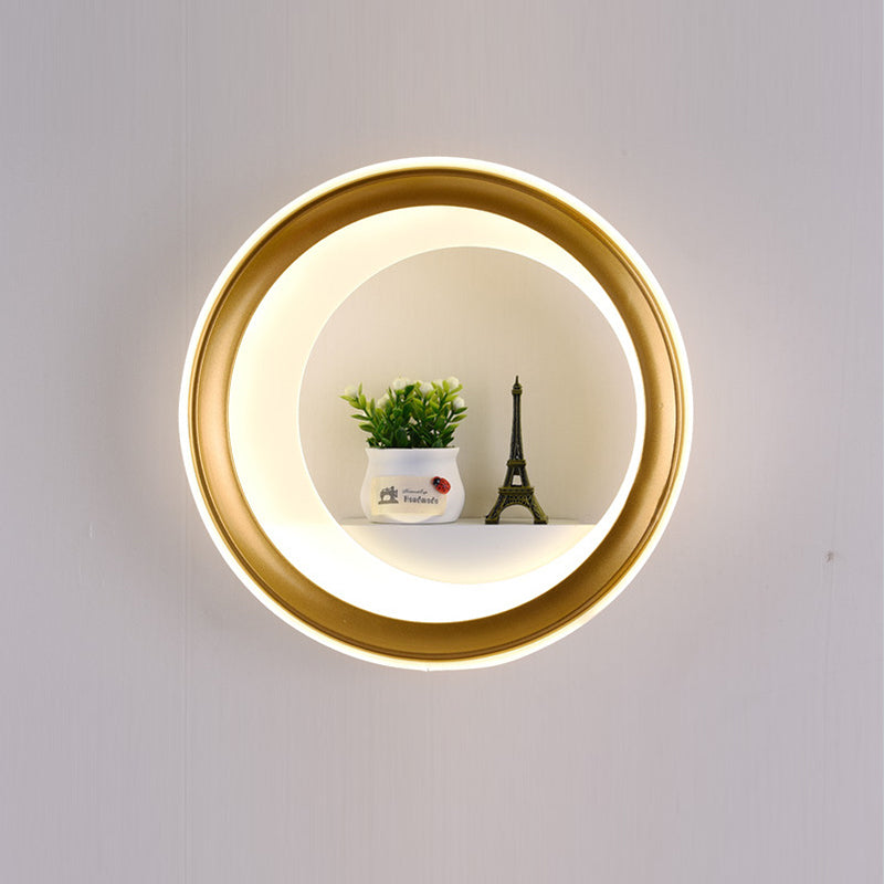 Round Planter Deer Tower Wall Lamp