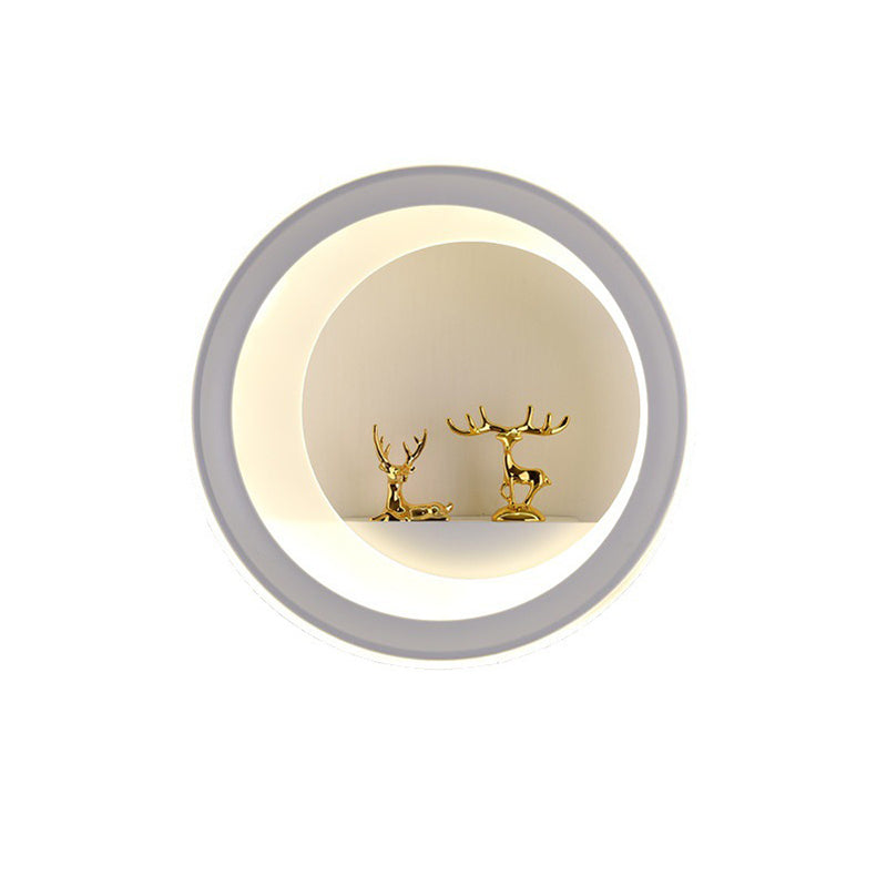 Round Planter Deer Tower Wall Lamp