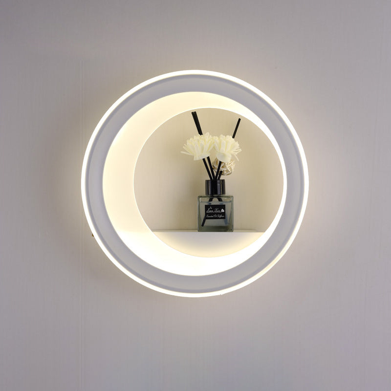 Round Planter Deer Tower Wall Lamp
