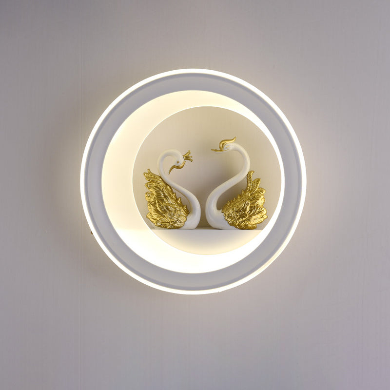 Round Planter Deer Tower Wall Lamp