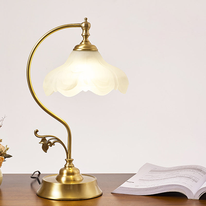 Lotus Curved Round Glass Table Lamp
