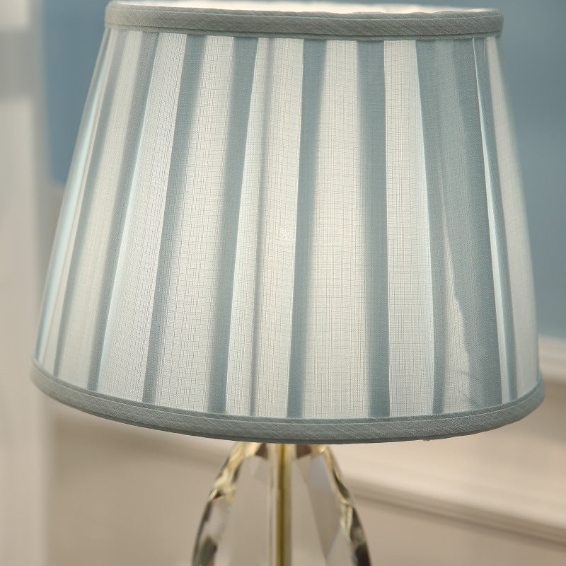 Round Oval Fabric Crystal Table Lamp