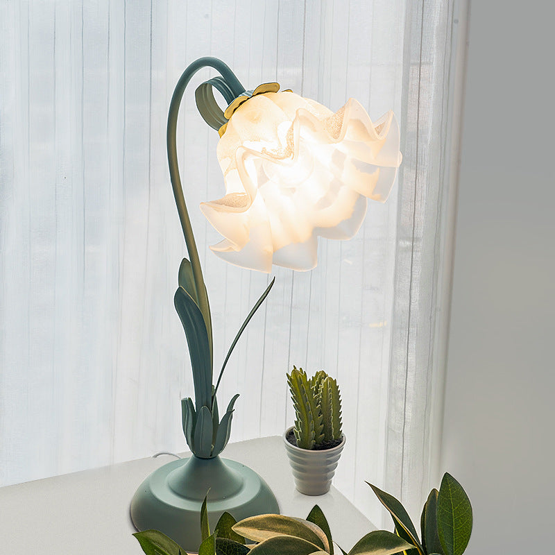Floral Leaf Round Acrylic Table Lamp
