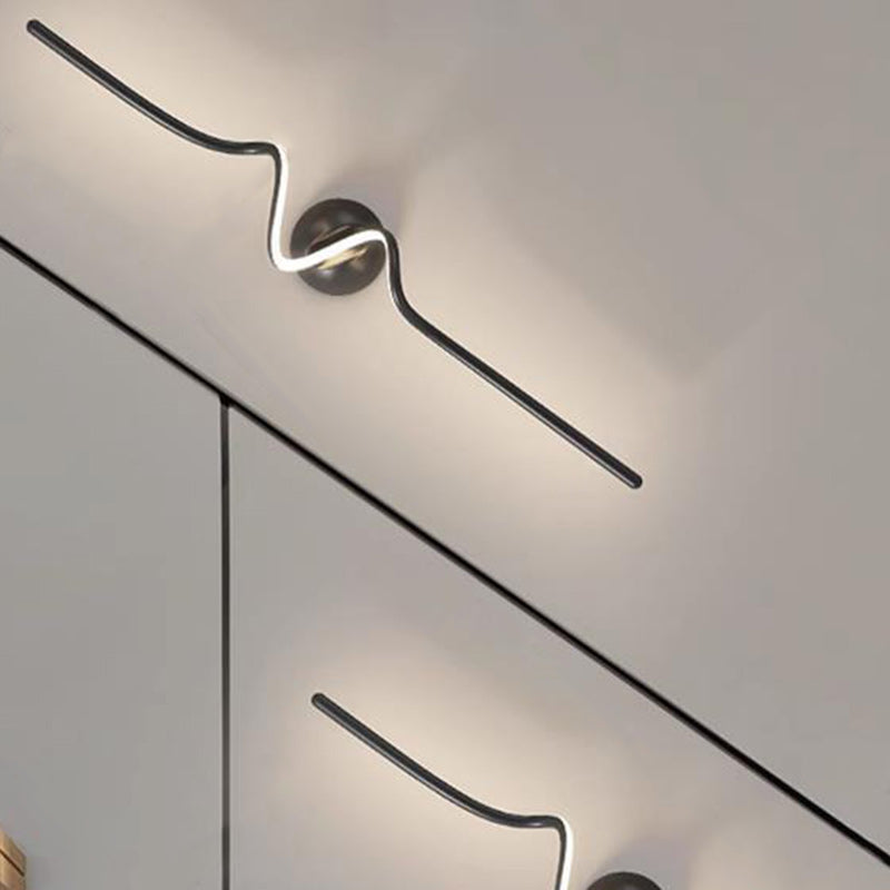 Line Bend Long Silicone Wall Lamp