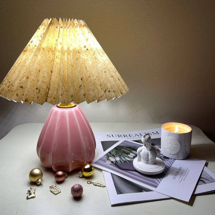 Round Cone Pleated Fabric Table Lamp