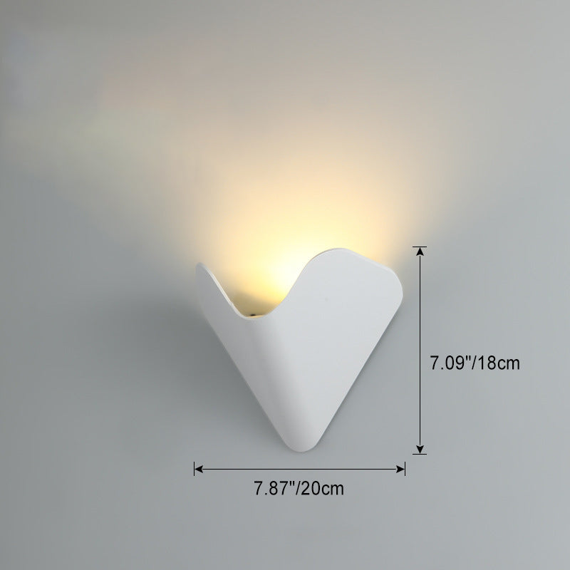 Triangle Bird's Nest Half Outdoor Light