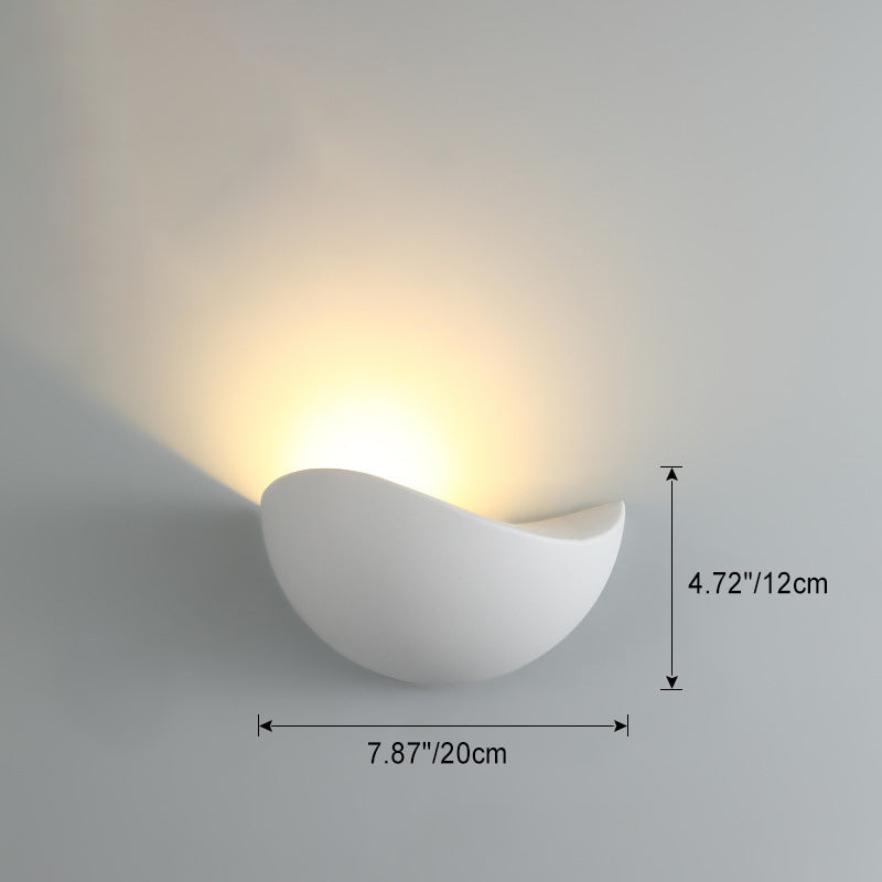 Triangle Bird's Nest Half Outdoor Light