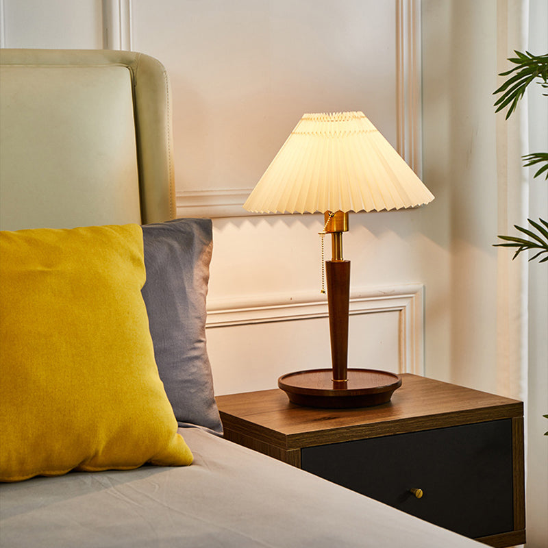 Umbrella Pleated Round Fabric Table Lamp
