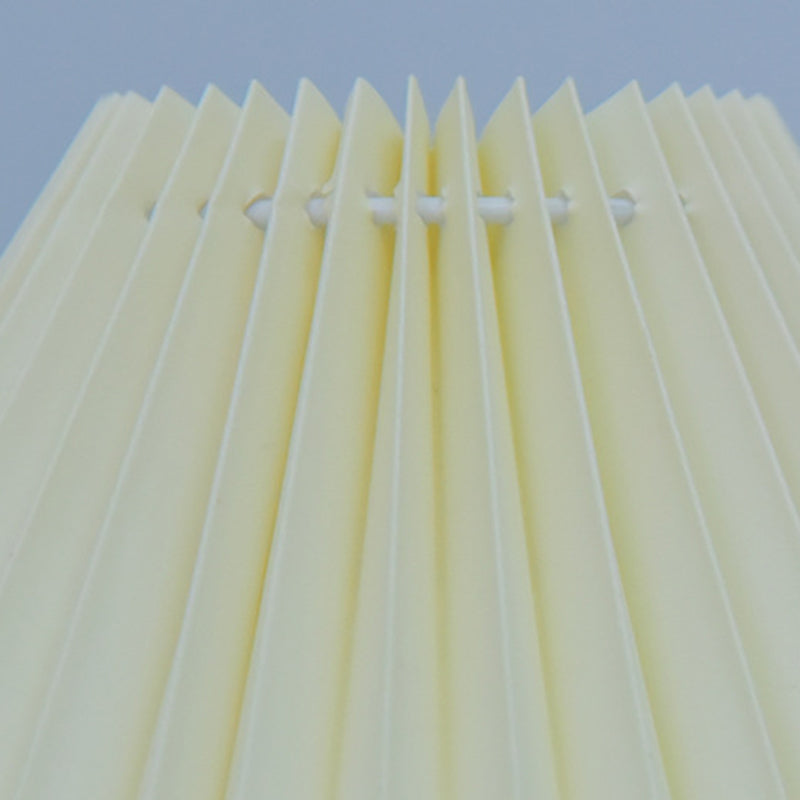 Scalloped Cylinder Round Fabric Table Lamp