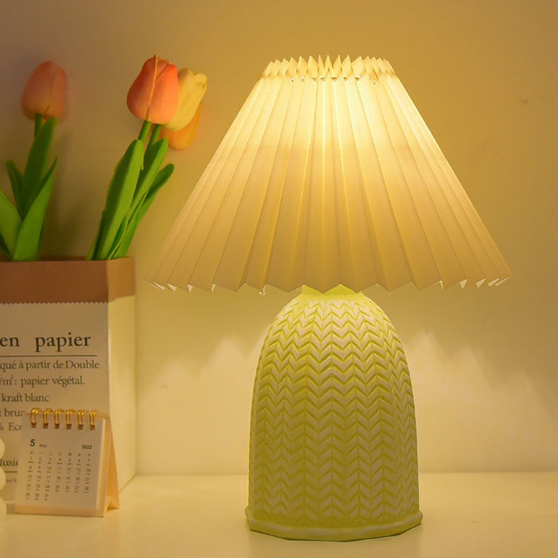 Scalloped Cylinder Round Fabric Table Lamp