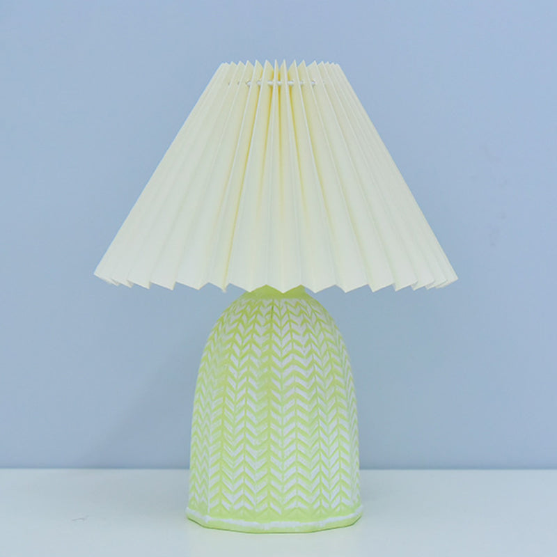 Scalloped Cylinder Round Fabric Table Lamp