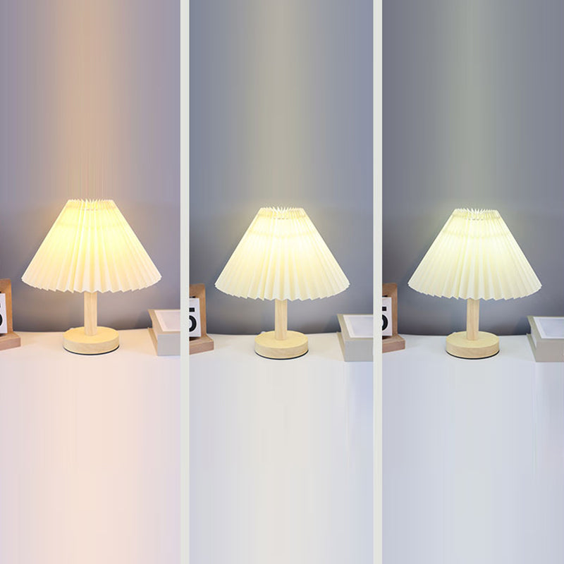 Pleated Fan Round Fabric Table Lamp