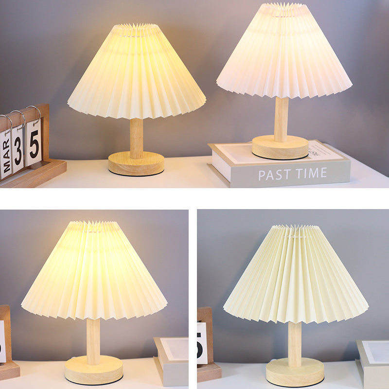 Pleated Fan Round Fabric Table Lamp