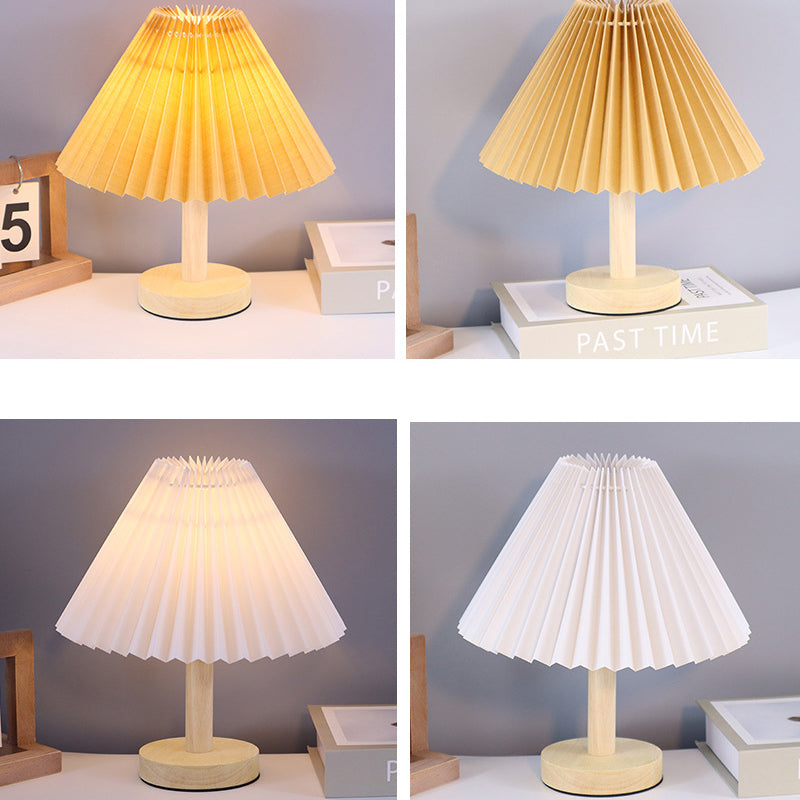 Pleated Fan Round Fabric Table Lamp