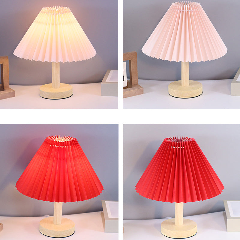 Pleated Fan Round Fabric Table Lamp