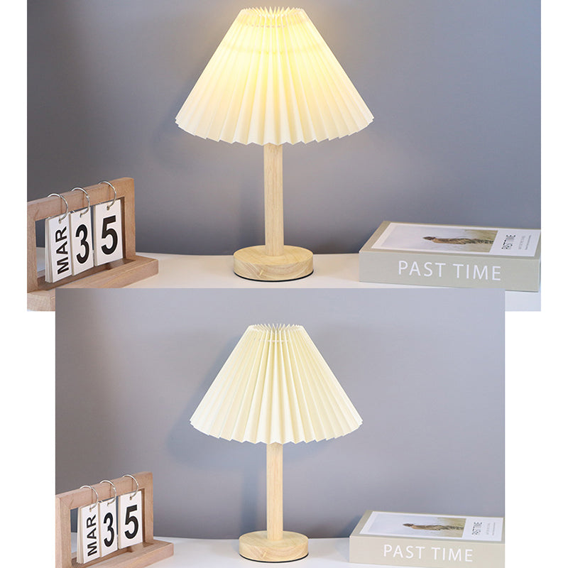 Pleated Fan Round Fabric Table Lamp