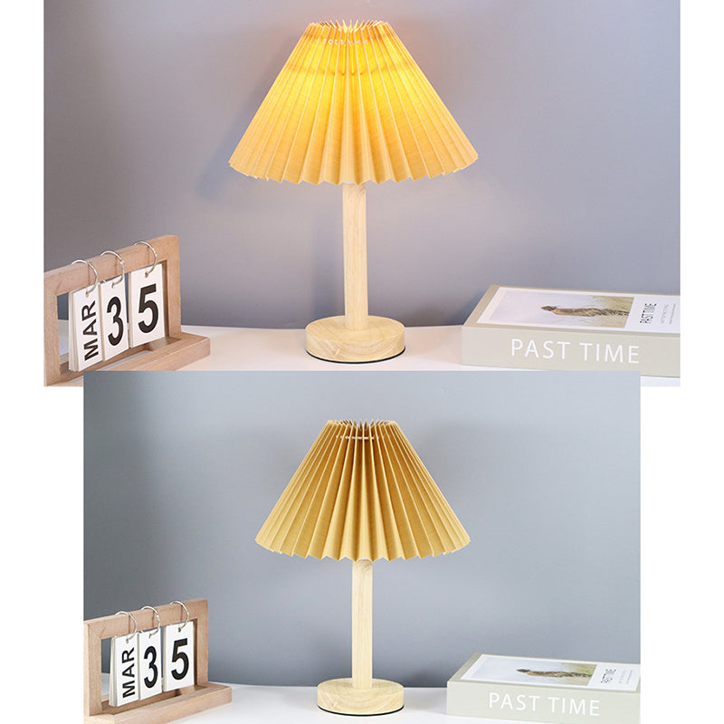 Pleated Fan Round Fabric Table Lamp