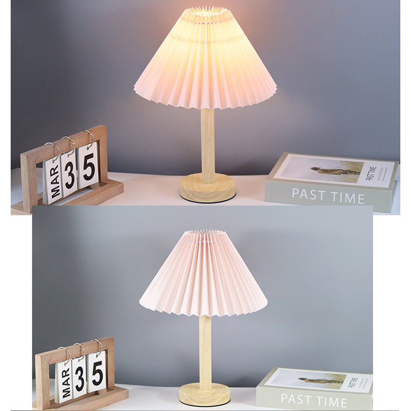 Pleated Fan Round Fabric Table Lamp