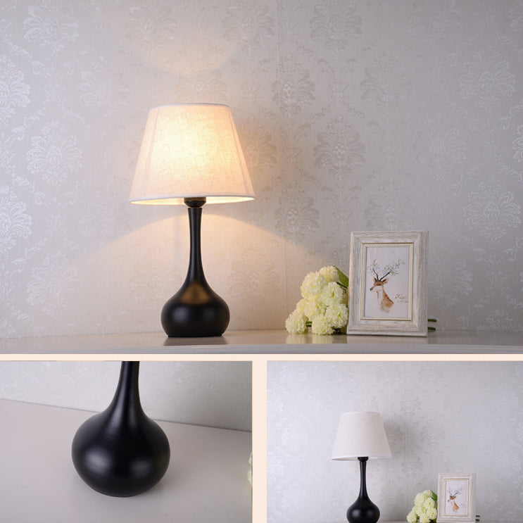 Water Drops Scalloped Round Table Lamp