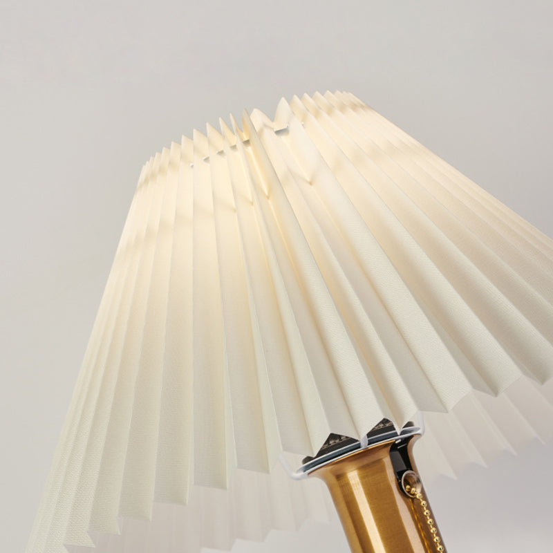 Scalloped Pleated Round PVC Table Lamp