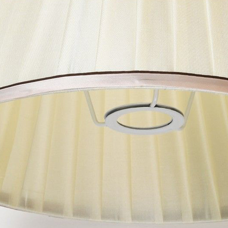 Patterned Bird Scalloped Round Table Lamp