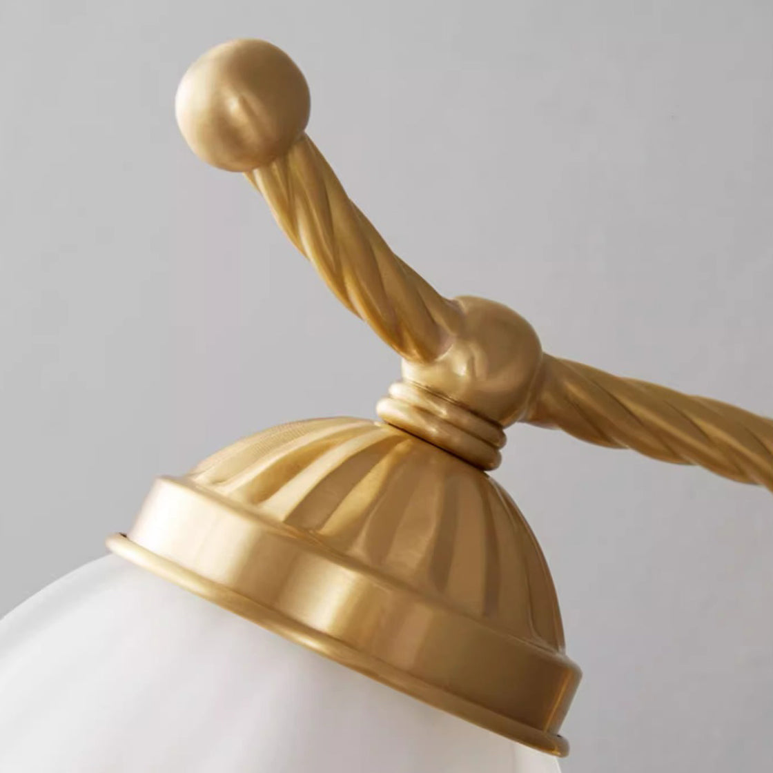 Curved Floral Round Glass Wall Lamp