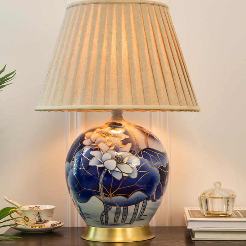 Scalloped Round Lotus Flower Table Lamp
